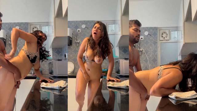 Face Revealed Couple Doggy Fuck Loud Moaning Video